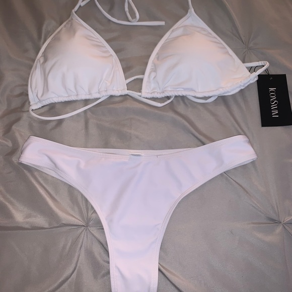 Minimal Two piece thong Bikini - Picture 2 of 7